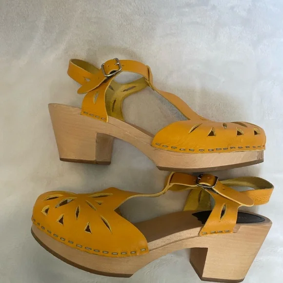 Swedish Hasbeens Yellow Leather Mules - Picture 7 of 8